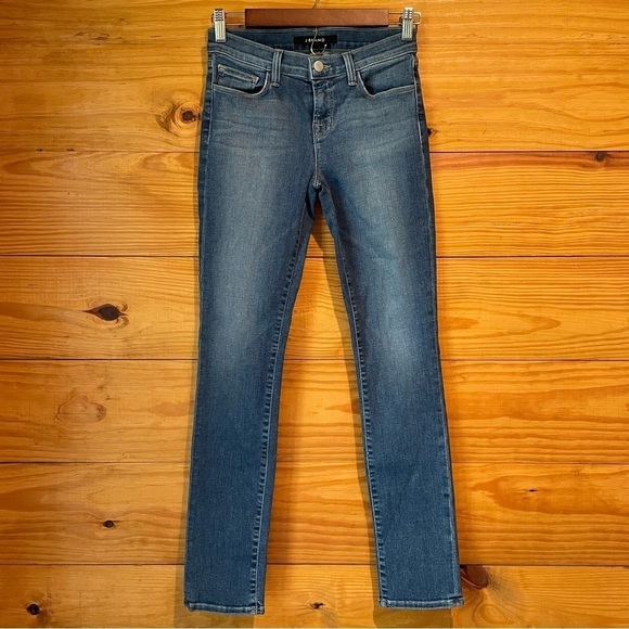 J Brand Skinny Leg Mid Rise Jeans in Connected 26 - Picture 1 of 11